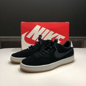 🆕 Nike Women's Court Blanc SE Low Top Sneaker